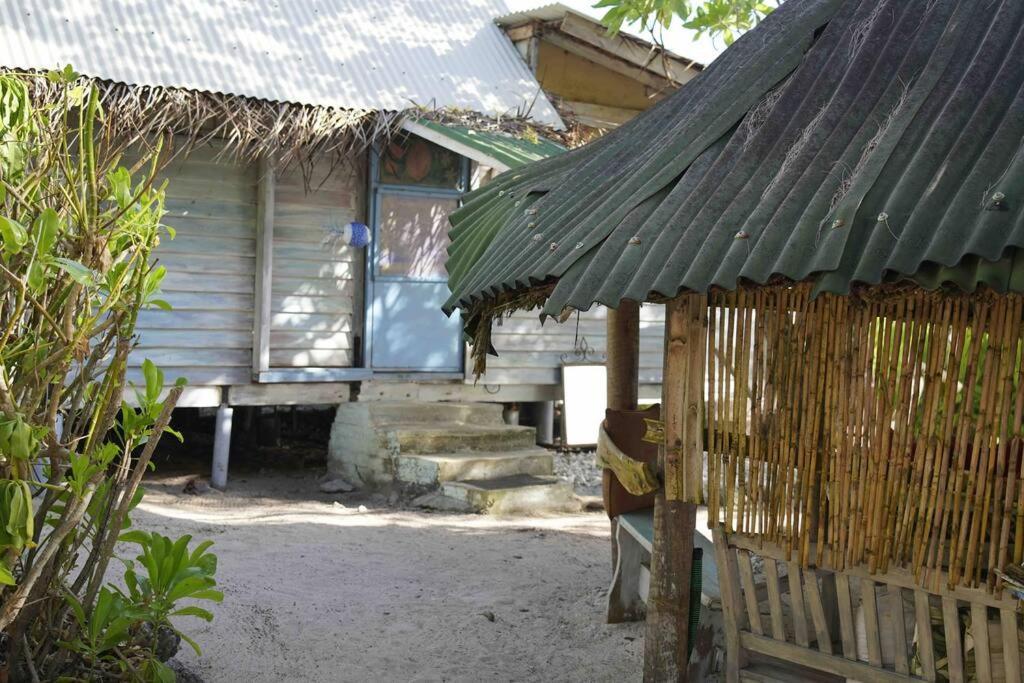 Fare Kirihai Teavaro Exterior photo